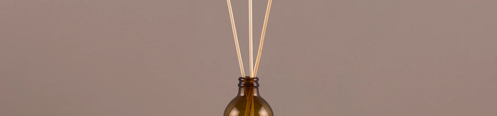 Diffuseur de parfum à roseaux avec fragrances de Grasse sans CMR ni phtalates